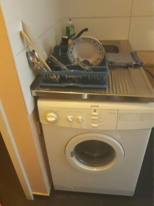 Simple Apartment 10 Minutes To Downtown 비엔나 외부 사진