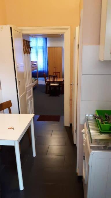 Simple Apartment 10 Minutes To Downtown 비엔나 외부 사진
